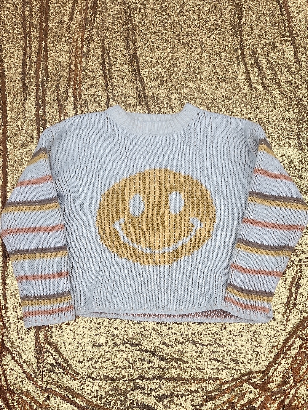 Easel Smiley Face Sweater Size Medium! Women's!